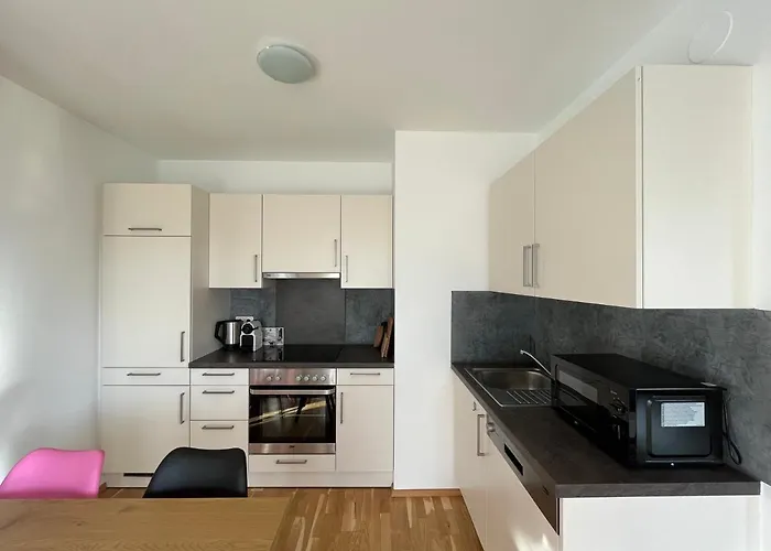 Penthouse Near Station With Free Parking Apartamento Viena